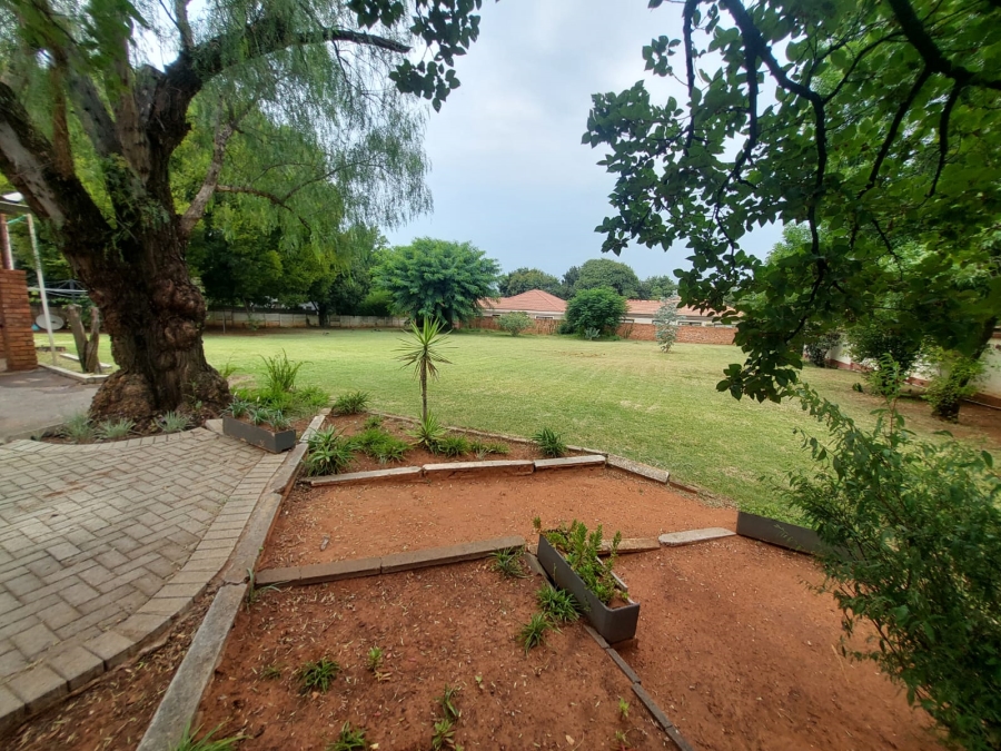 Commercial Property for Sale in Wilkoppies North West